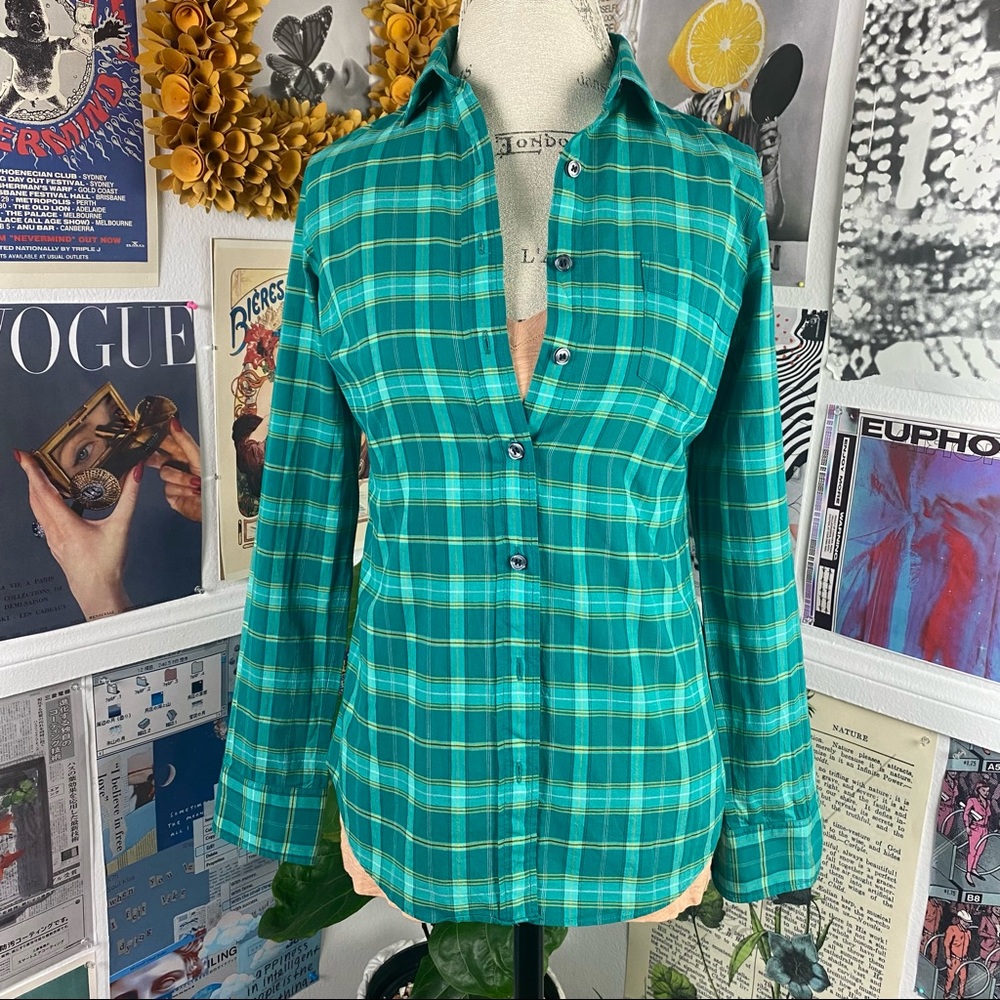J. CREW GREEN  PLAID LONG SLEEVE BUTTON DOWN SHIRT SIZE XS COLORED